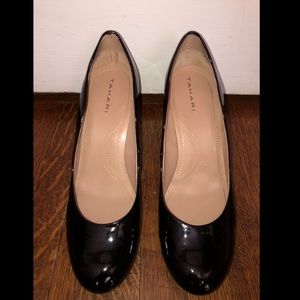 Tahari Black Patent Leather Heels 3.5"